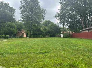 516 N C St E, Oskaloosa, IA 52577