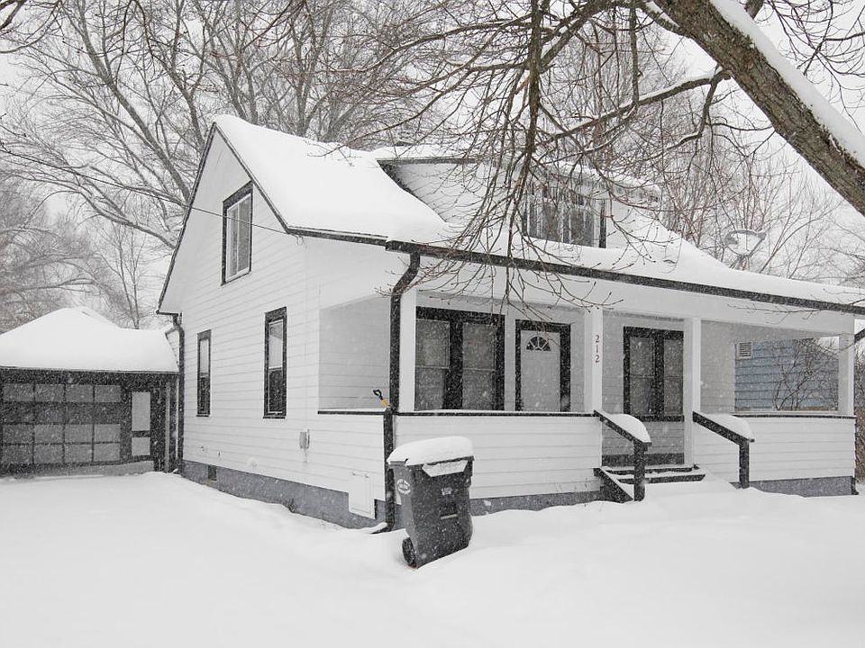 212 Parker Ave-101