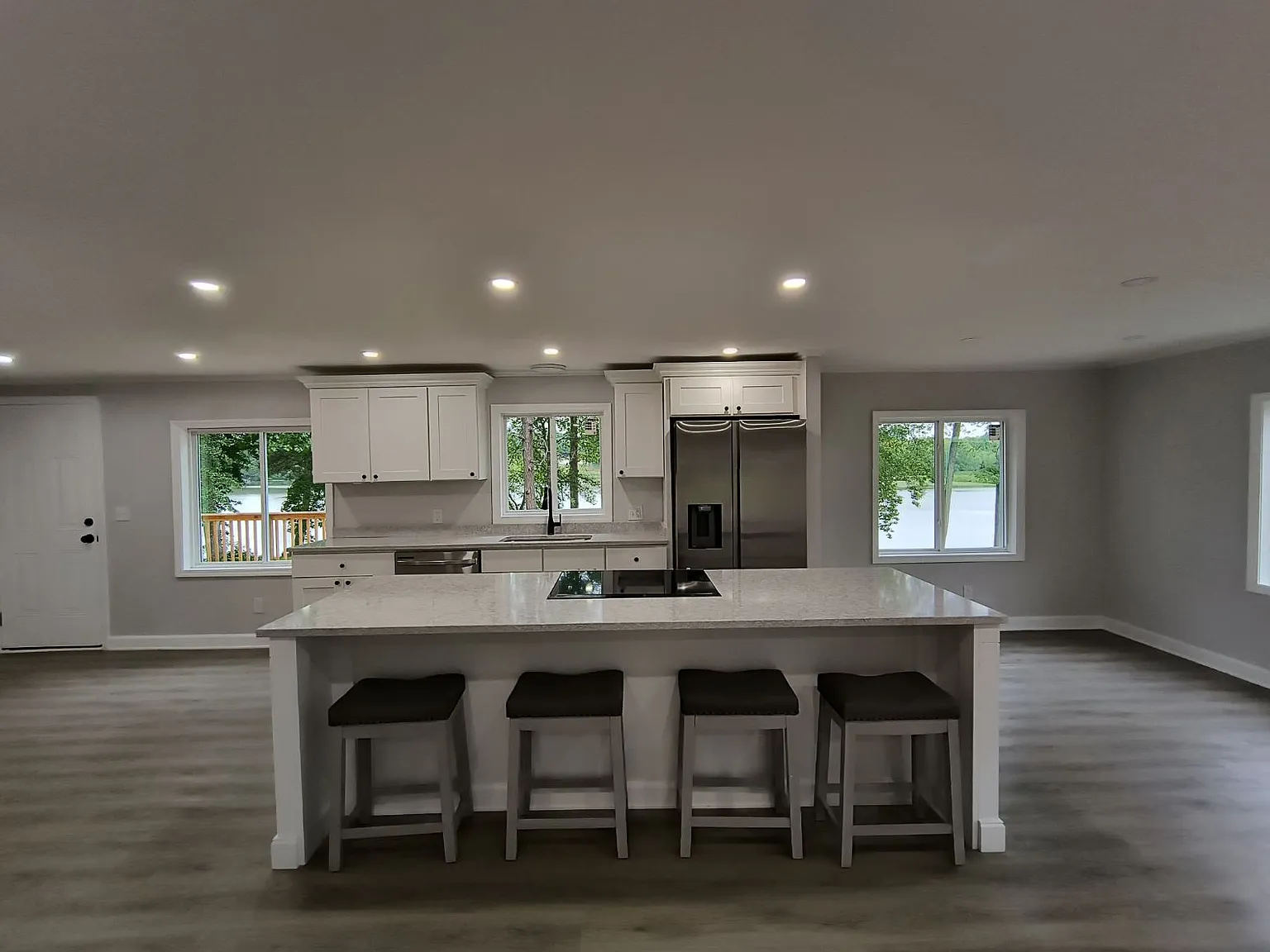 3 bed, 1440 sqft, $1,800 — Photo 2