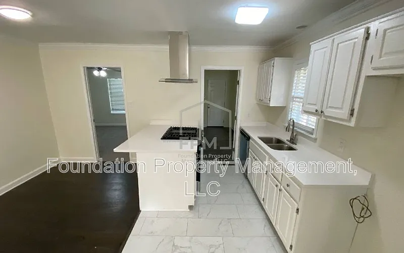 4 bed, 2.0 bath, 1464 sqft, $1,695 — Photo 4