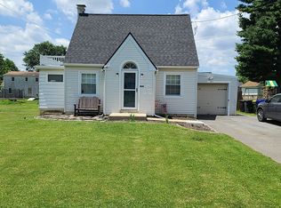 16 Pleasant View Dr, Willow Street, PA 17584