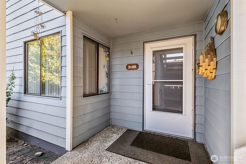 3rd image of 2644 S 226th Street #D101