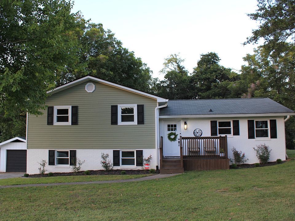 1st image of 3045 W Lake Dr NW