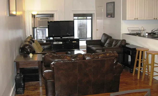 Rented by Jeffrey M Weinstein, LREB | media 18