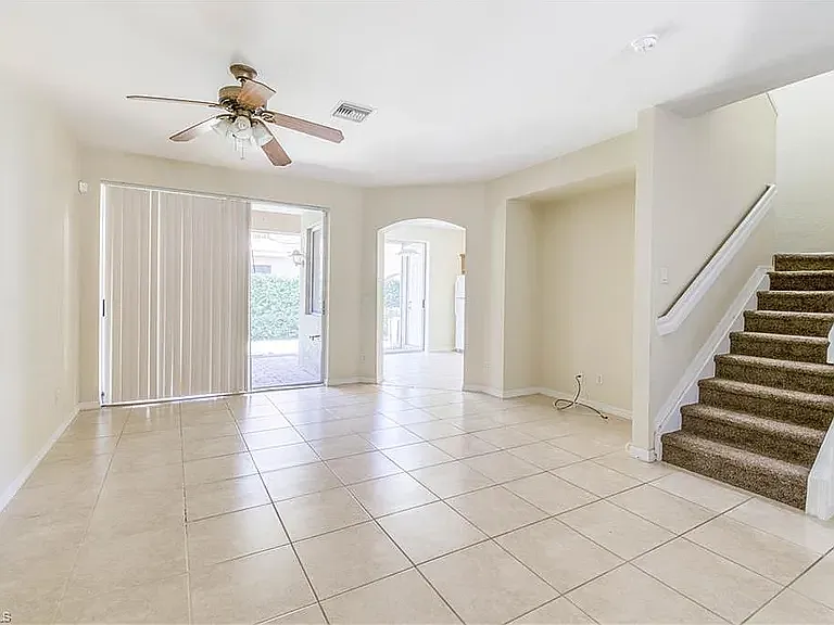 Building Photo - 9602 Roundstone Cir