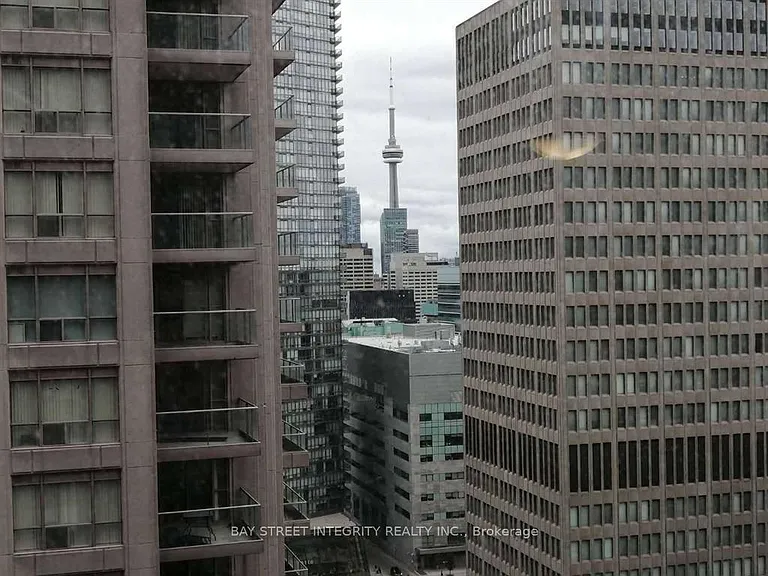 955 Bay St #2206 — Photo 18