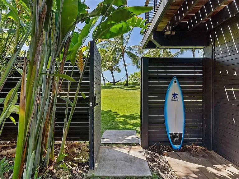 33 Hana Hwy — Photo 27