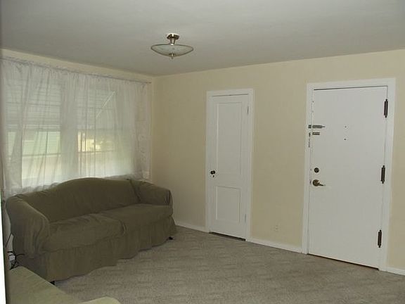 4th image of 344 Kenna Dr
