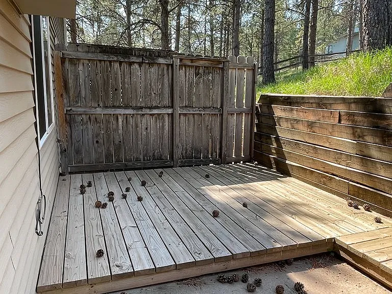 1801 Red Dale Dr — Photo 11