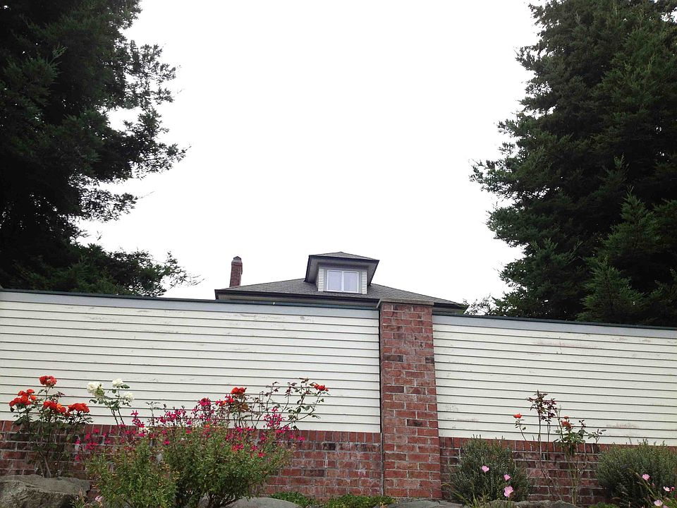 2nd image of 6501 31st Ave NE