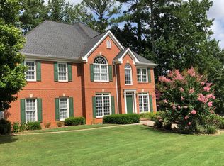 305 Lake Bluff Ct, Suwanee, GA 30024
