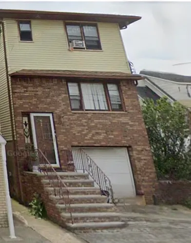 92 Malcolm Ave Photo 1