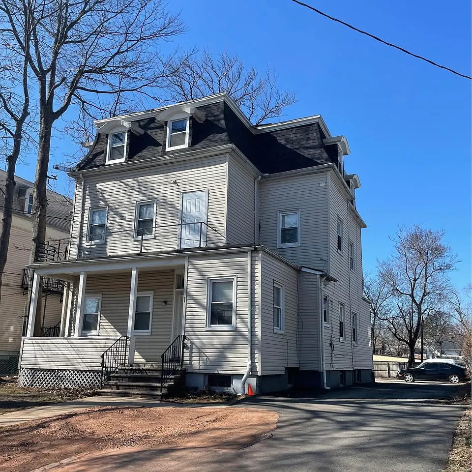 1 bed, $850 — Photo 1