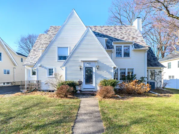 42 Rachelle Avenue, Stamford, CT 06905