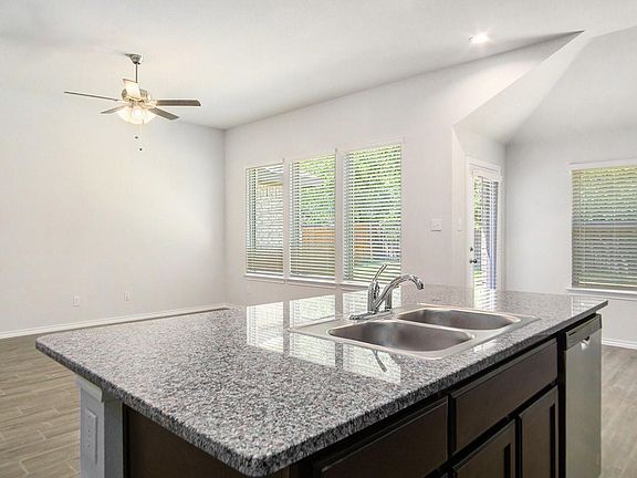 4th image of 9816 Mescalbean Blvd