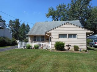 184 Oak Knoll St, Niles, OH