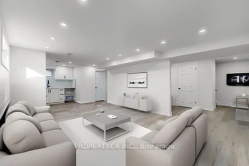 80 Cynthia Rd #LOWER Photo 1
