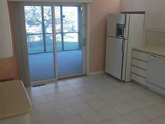 4th image of 2264 Churchview Dr APT 2