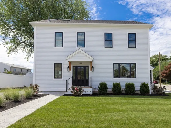 128 Carey Ave #128, Watertown, MA 02472