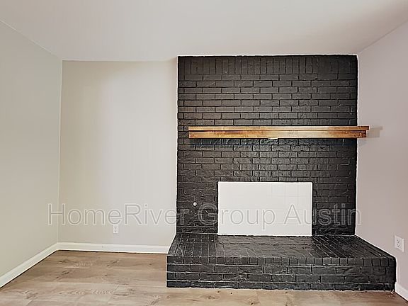 5th image of 3011 Matador Dr #B