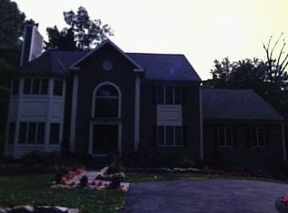 992 Rockrimmon Rd, Stamford, CT 06903