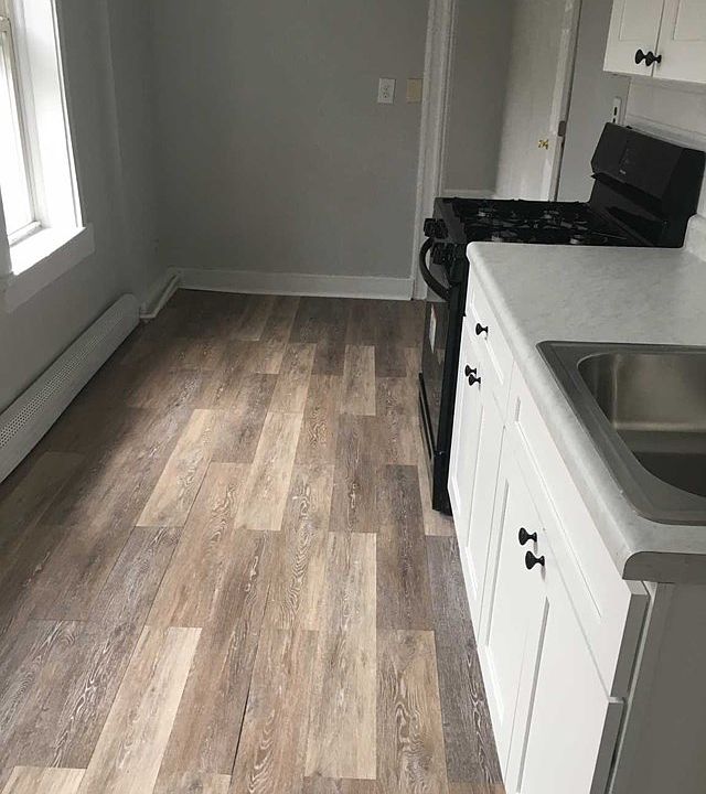 2nd image of 89 4th St APT 32