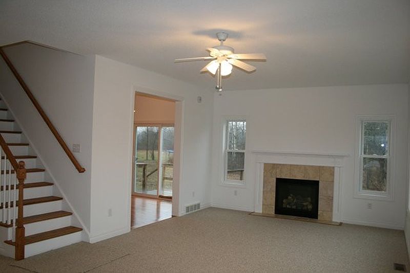 2nd image of 118 GREEN BARN Road