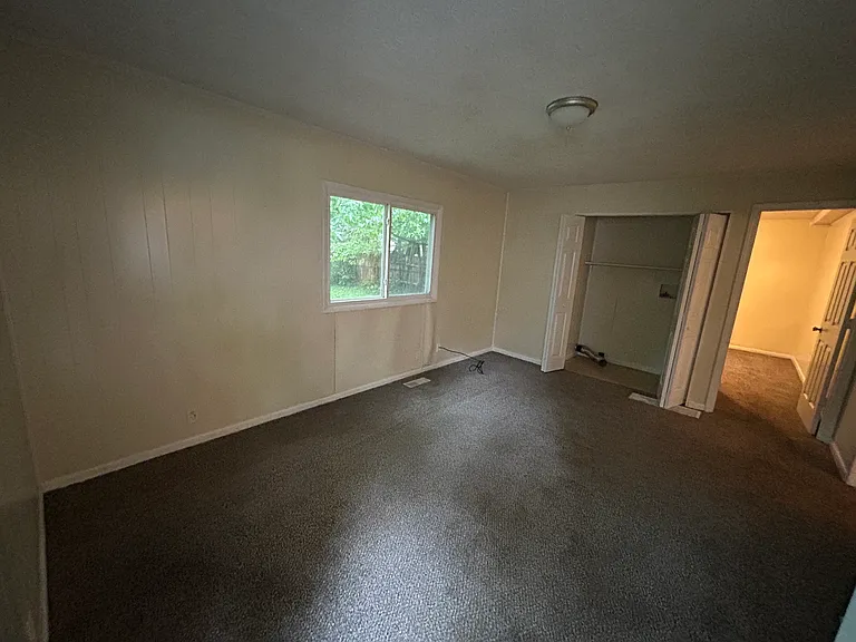 1733 S Morton Ave — Photo 5