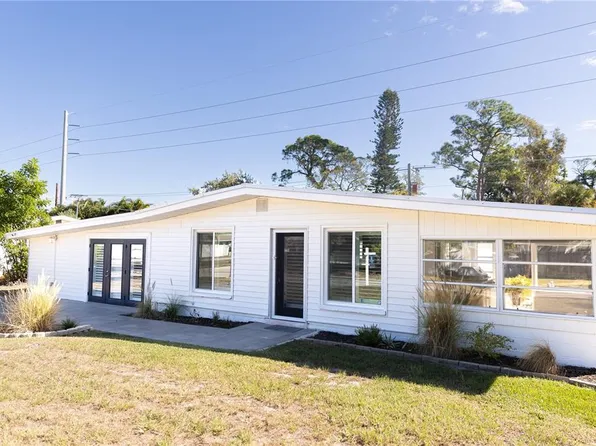 8717 Peggy Ave, Sarasota, FL 34231