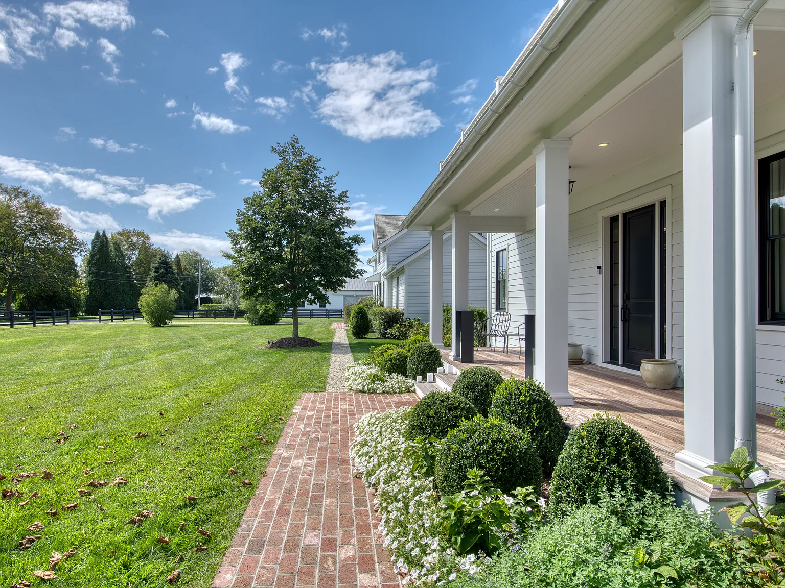 Exceptional Sagaponack Home with Horse Farm Views and Pickle Ball — Photo 4