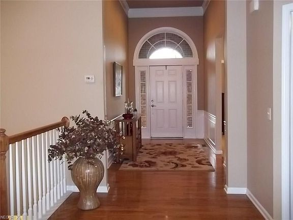 3rd image of 9171 Tahoe Cir
