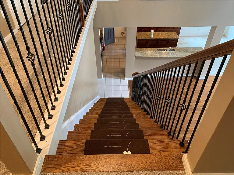 20703 Riviere Ln — Photo 37