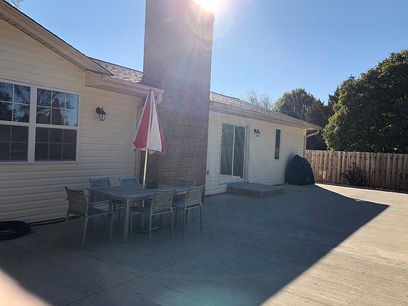 4th image of 1013 Branchwood Dr