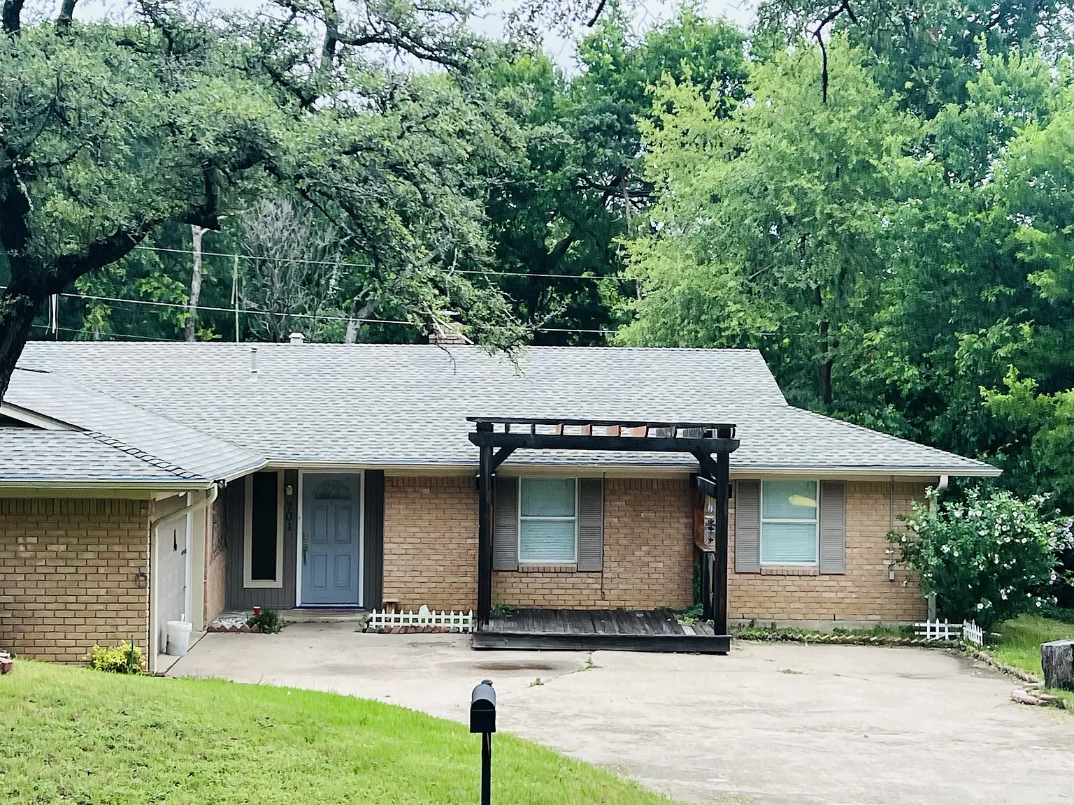 701 Topeka Drive - 1 — Photo 1