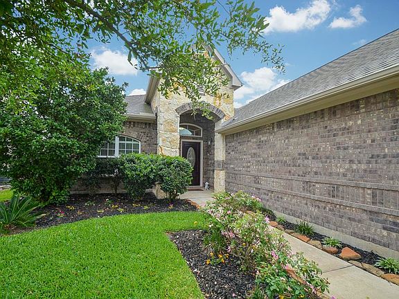 3rd image of 10120 Sweet Willow Ln