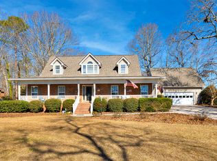 22 Ridge Lake Dr, Manning, SC 29102