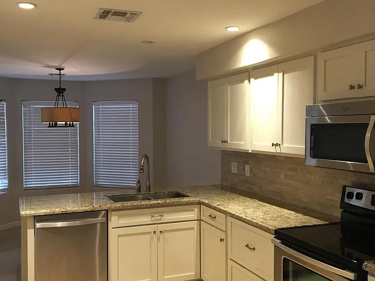 11280 E Sunnyside Dr — Photo 3