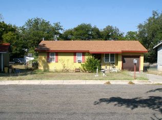 83 Sue Ann Dr, Lampasas, TX 76550
