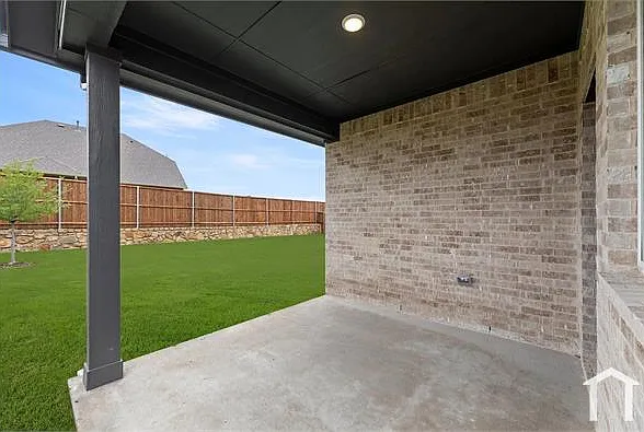1210 Redcoat Dr — Photo 15