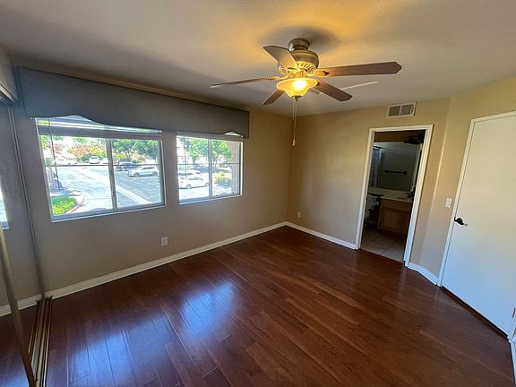5th image of 13891 Pinkard Way Unit 77