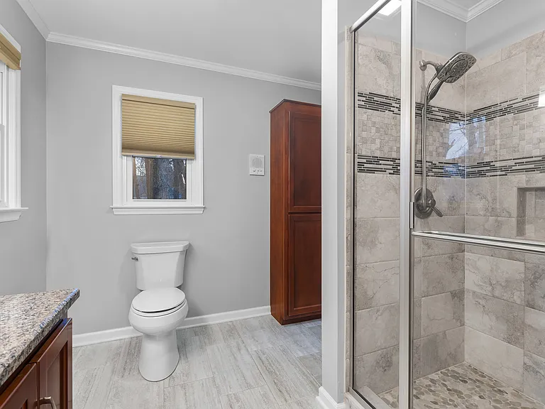 502 Westfield Ln — Photo 31