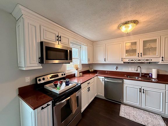 4th image of 236 Fairborn Dr
