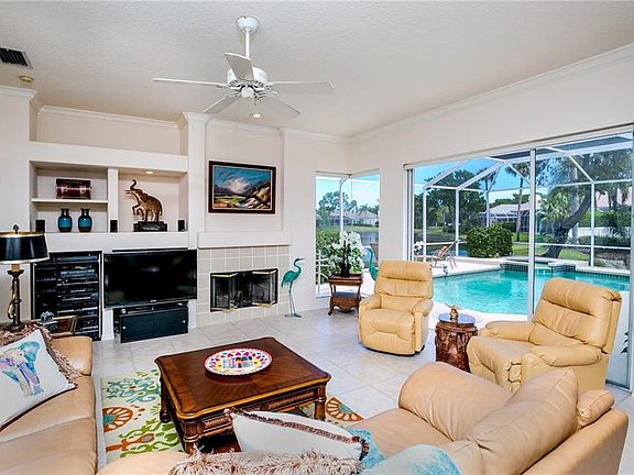3rd image of 650 Marbrisa River Ln