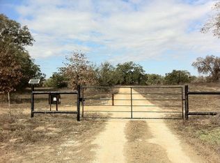 1995 Saint Augustine Rd, Pleasanton, TX 78064