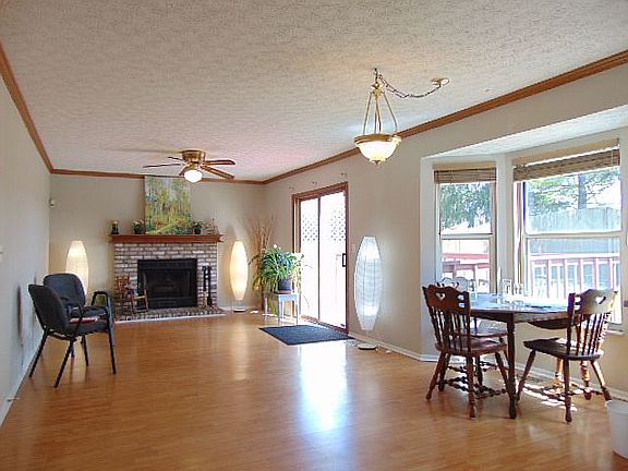 3rd image of 5168 Mehrman Way