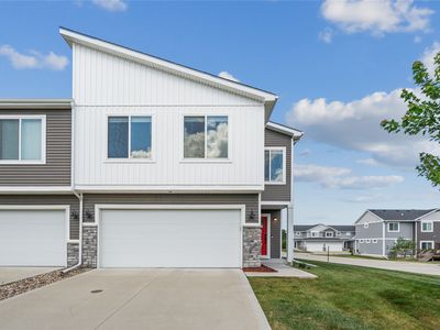 9707 Crowning Dr, West Des Moines, IA, 50266