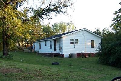 2nd image of 524 Poteau St