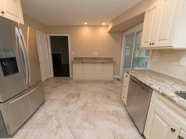 440 Cricket Ln — Photo 11