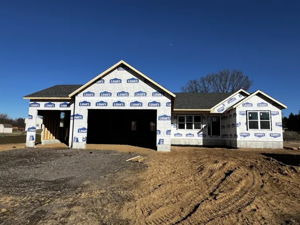 2947 N Morning Glory Ave, Rolling Prairie, IN 46371