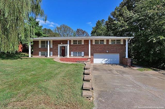 1st image of 3218 Lakewood Dr